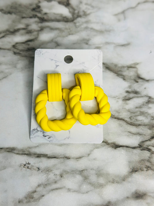 Twisted Hoops (Yellow)