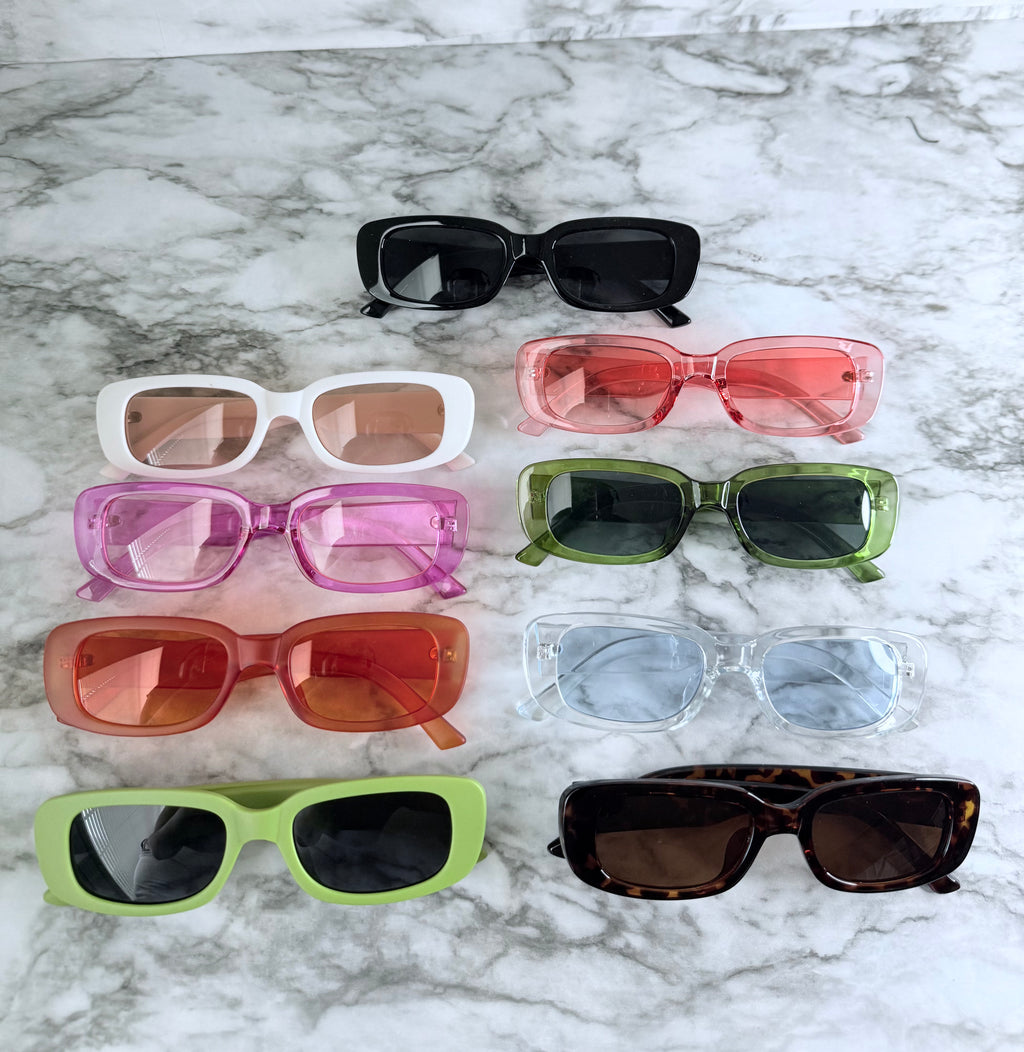 ‘Retro Babe’ (Various Colors)