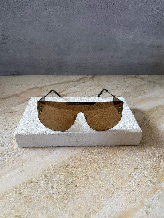‘Incognito’
