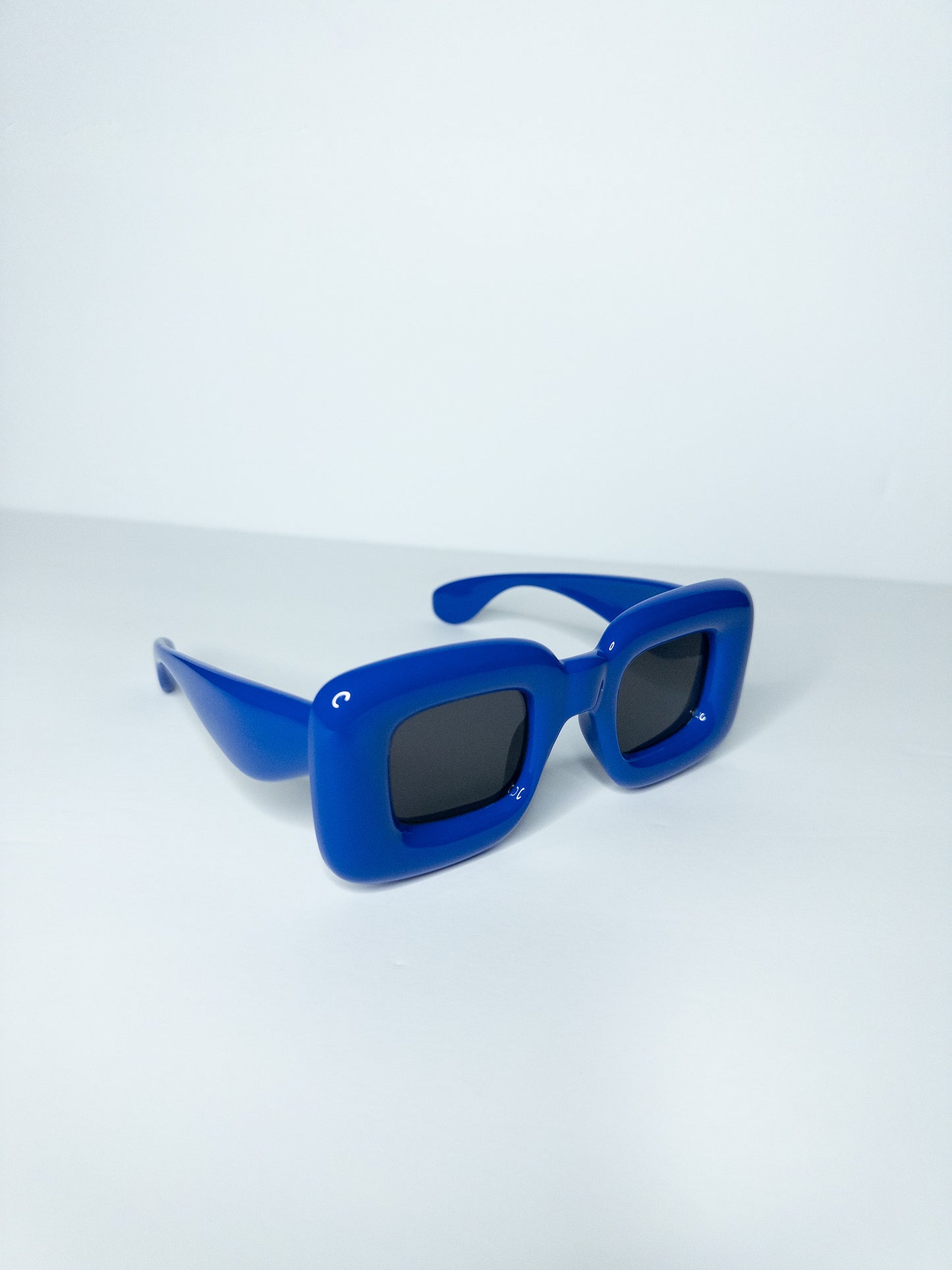 ‘Cartoon’ Sunnies (Blue)