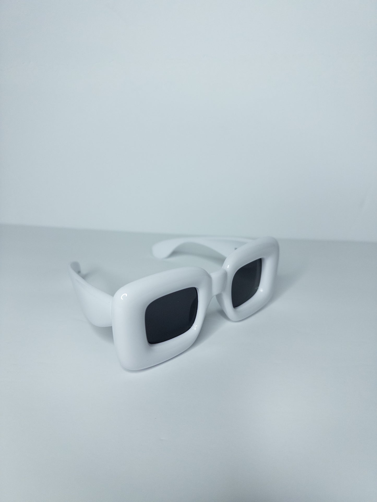 ‘Cartoon’ Sunnies (White)